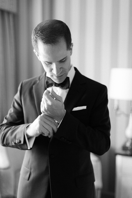 Chic black tie wedding at the Carnegie Institution of Science, DC- Abby Grace Photography