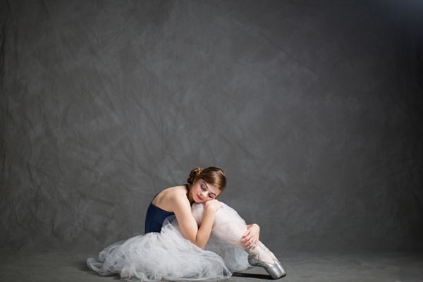 Christa A Simple Classic Ballerina Session In The Studio Modern