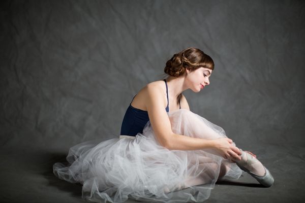 Christa A Simple Classic Ballerina Session In The Studio Modern