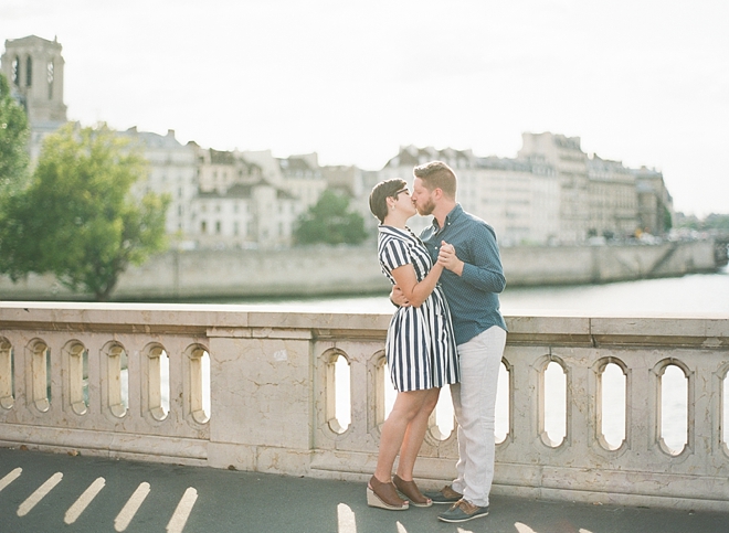 Paris, France anniversary session photographer | Abby Grace