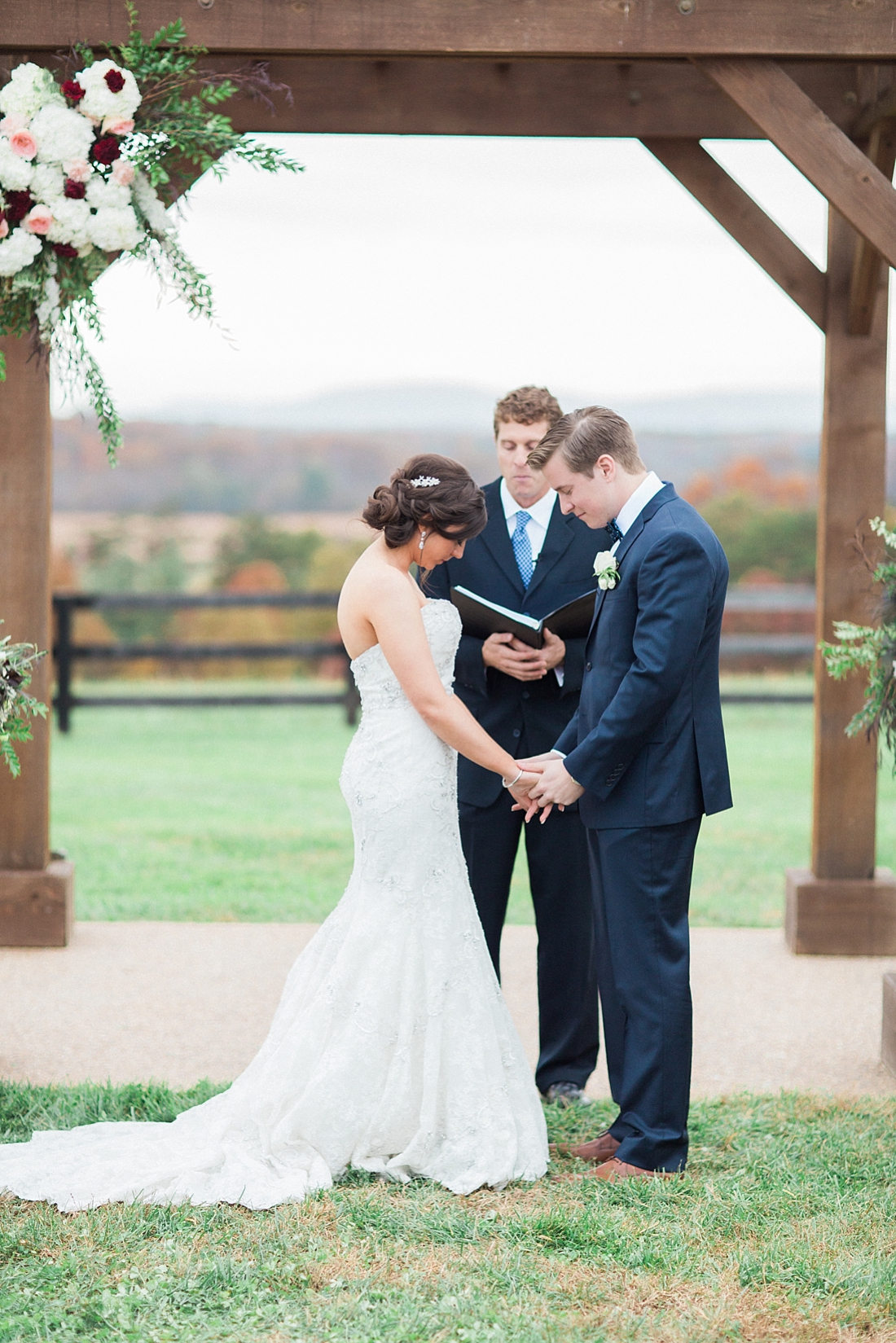 Earthy Charlottesville fall wedding | Abby Grace Photography