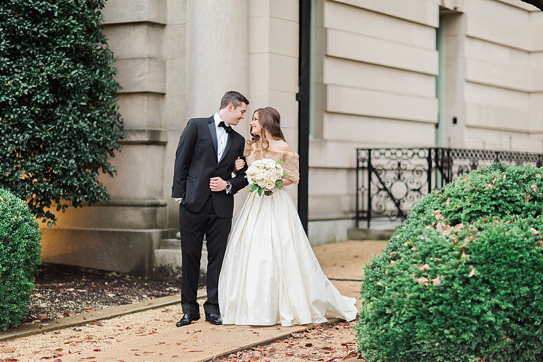 Winter bride with fox fur wrap | Abby Grace Photography