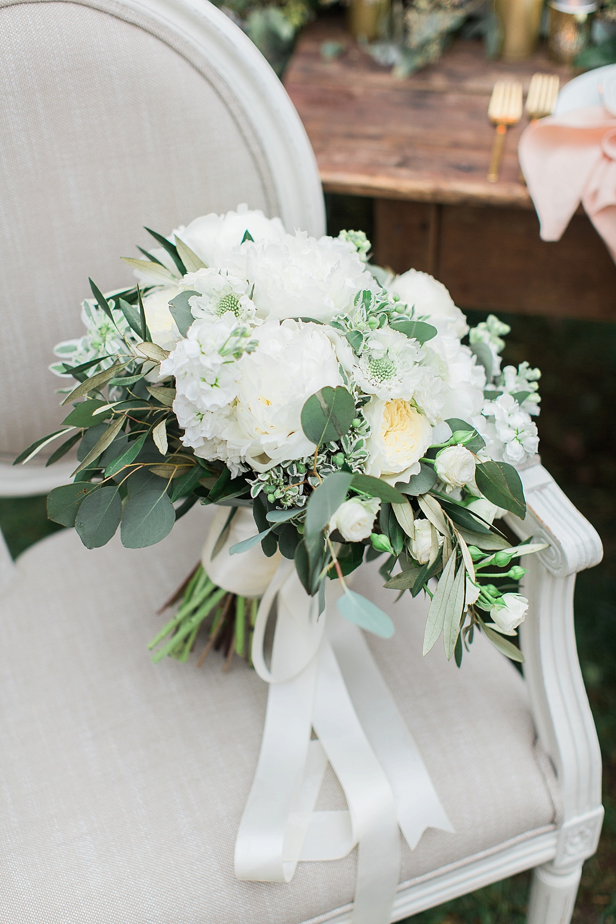French styled wedding shoot with blush + soft green | Florals by Amanda Veronee | Abby Grace Photography 