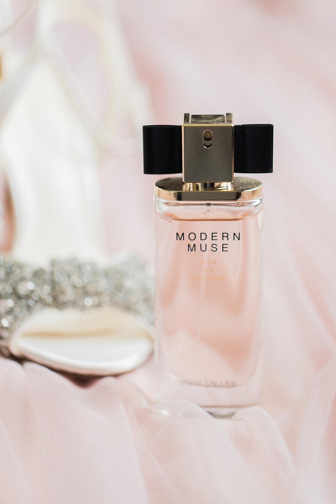 Wedding day perfume- Modern Muse | Abby Grace