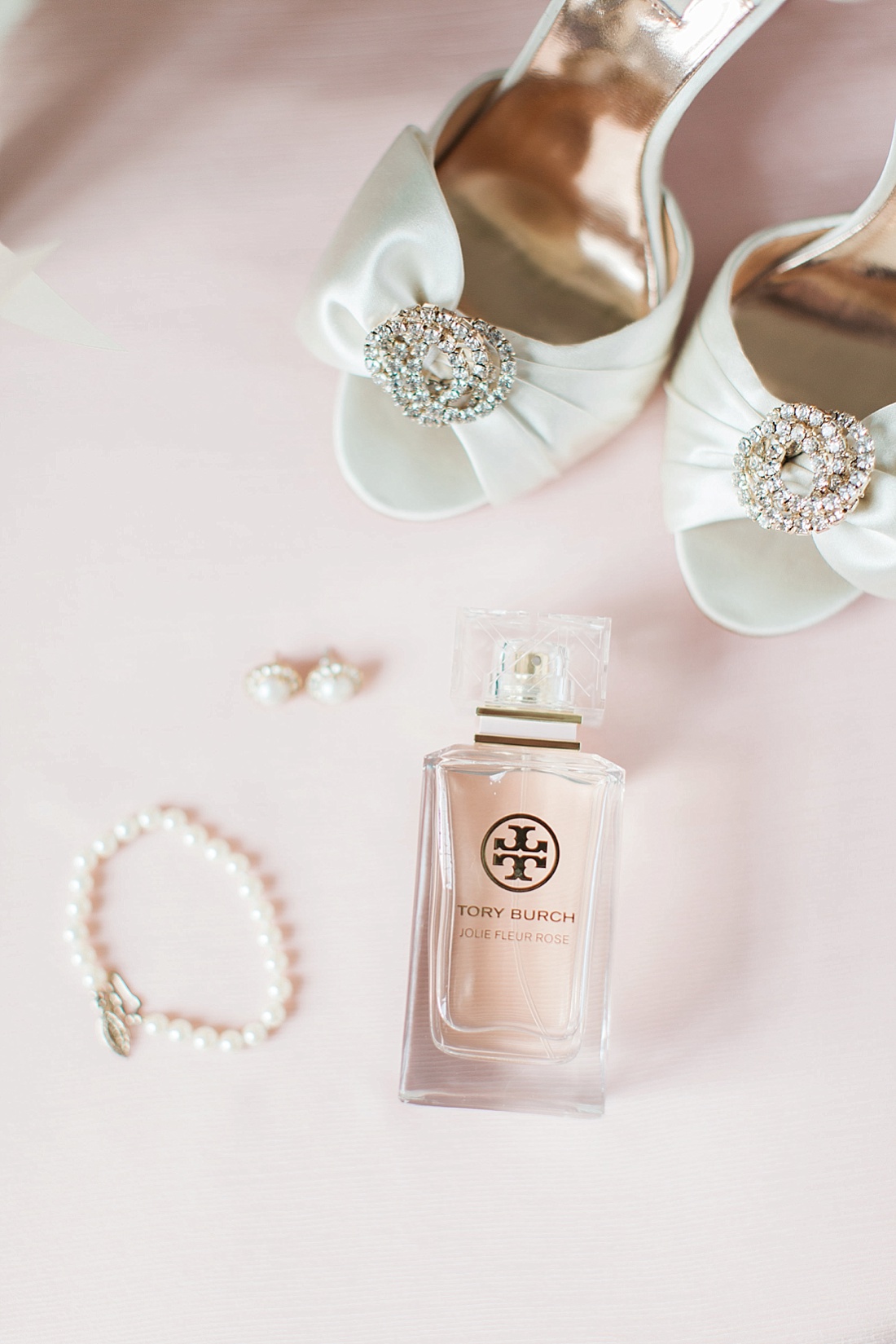 Wedding day perfume- Tori Burch | Abby Grace