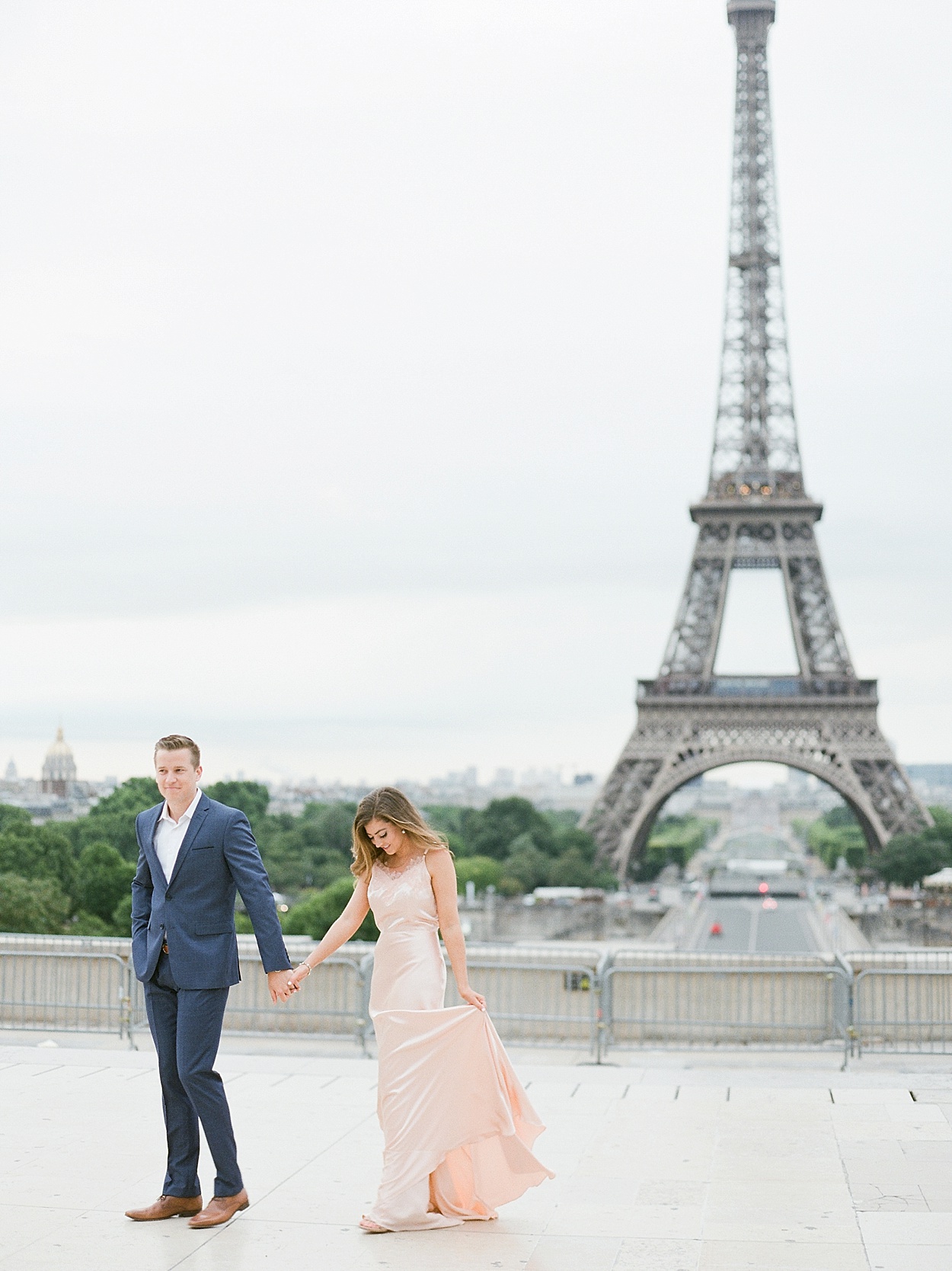Sunrise portraits at the Eiffel Tower in Paris, France | Abby Grace Photography