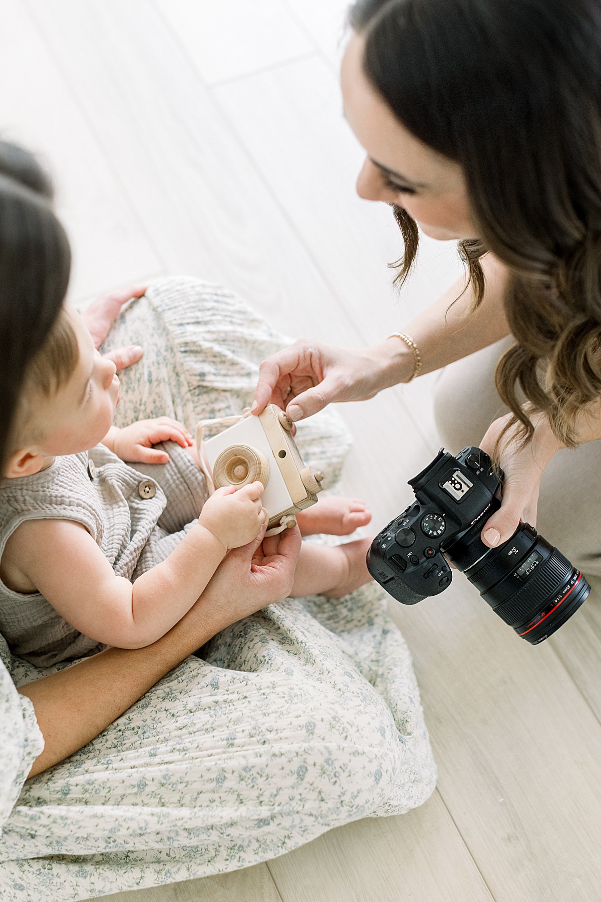 Emily Gerald, Virginia newborn & motherhood photographer | Brand session by Abby Grace Photography