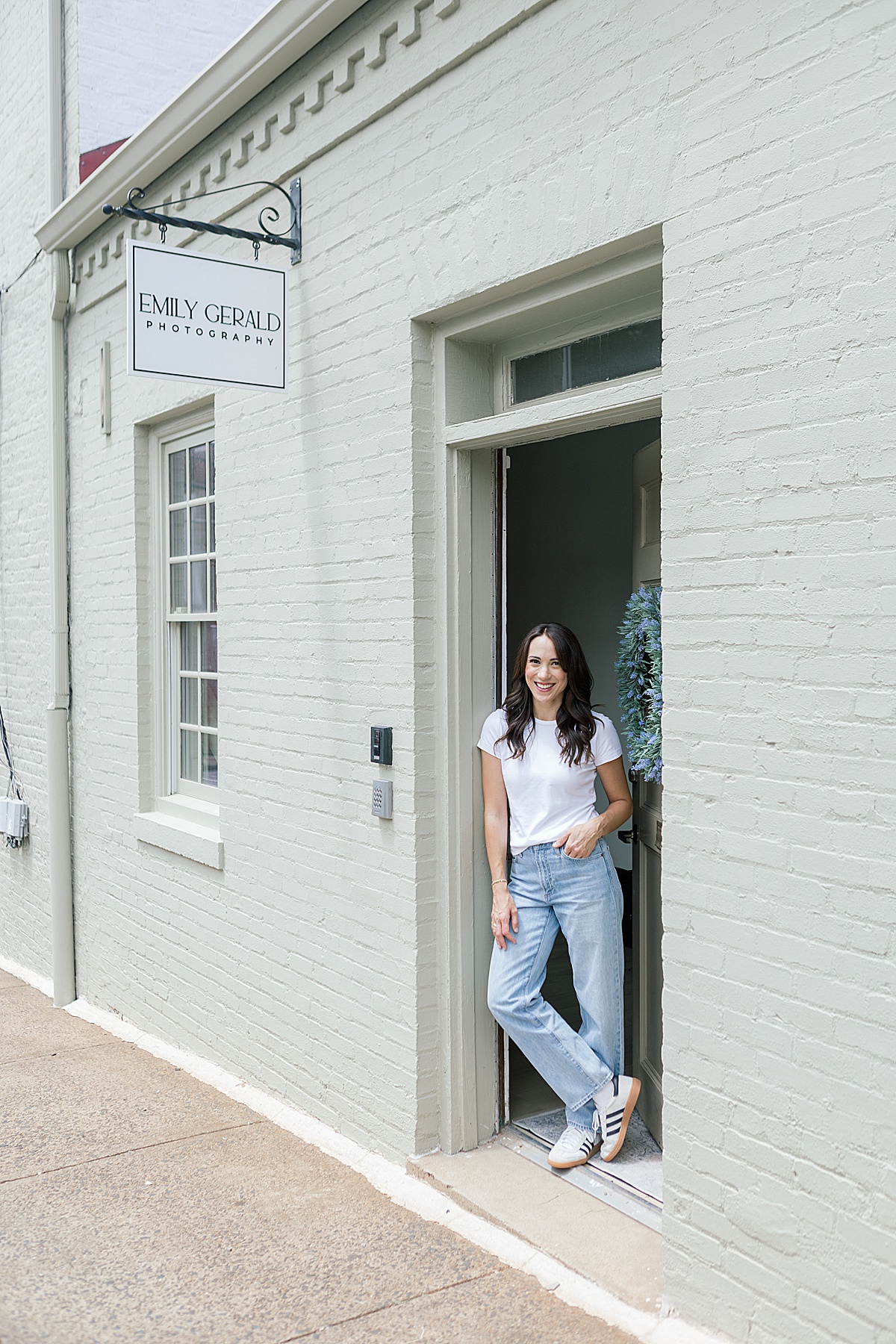 Virginia newborn photographer brand session for Emily Gerald | photos by Abby Grace 