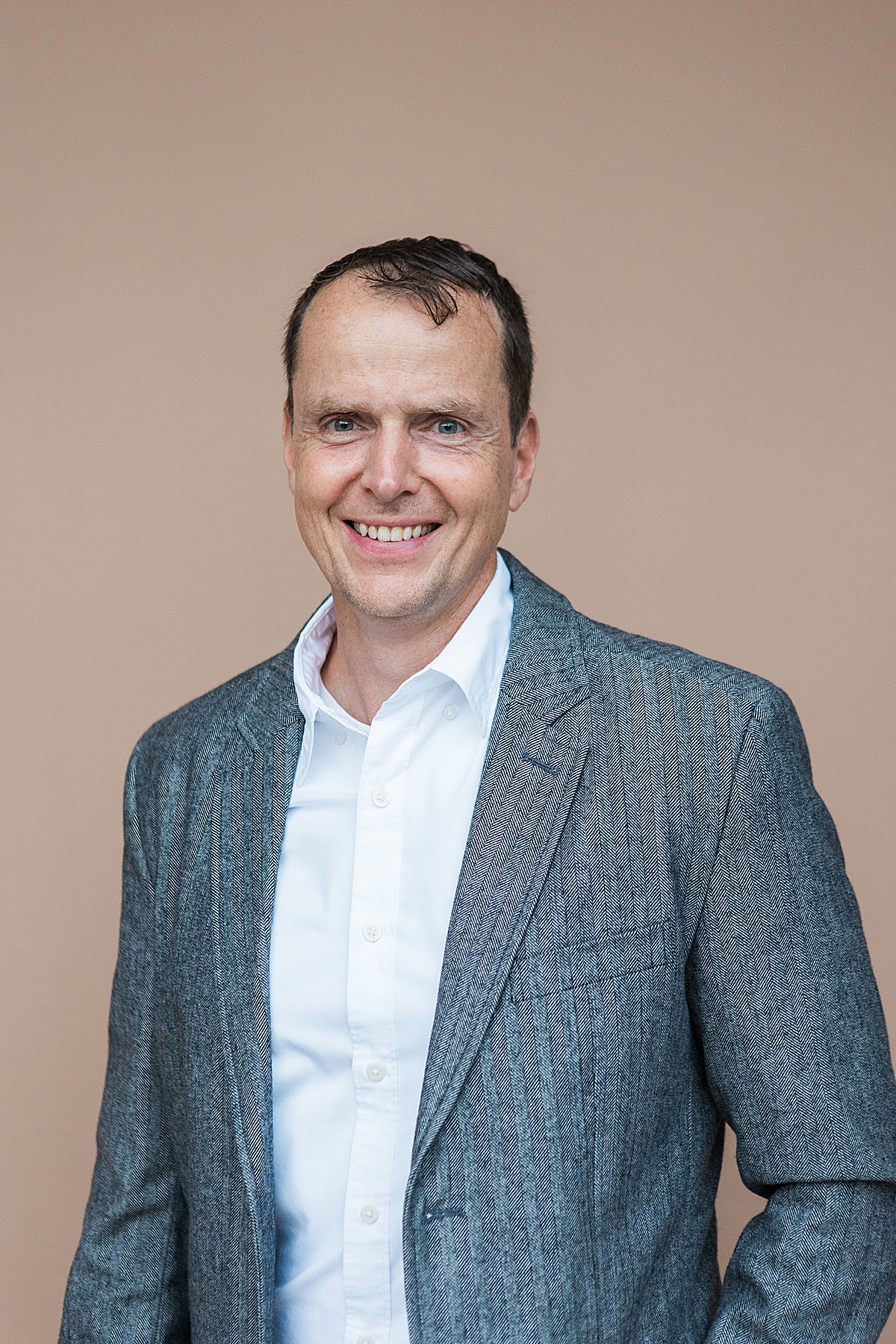 Brand session for functional medicine doctor Dr. Aaron Hartman | by Abby Grace Photography