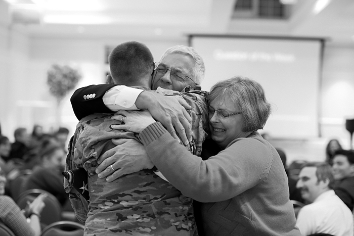 surprise_military_homecoming-01