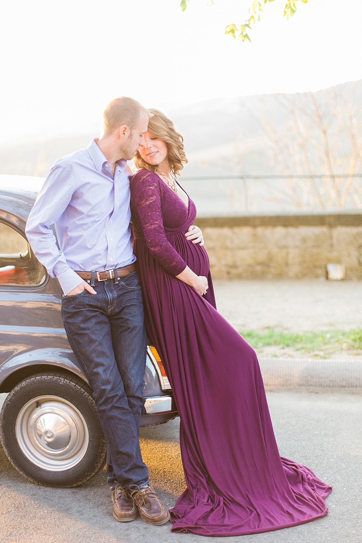 Chianti, Italy anniversary session with vintage Fiat | Abby Grace