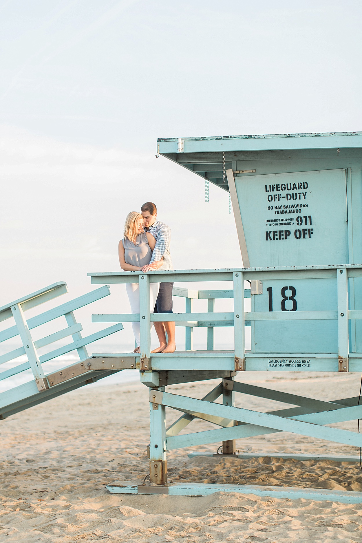 Los Angeles engagement photo at Manhattan Beach | Abby Grace